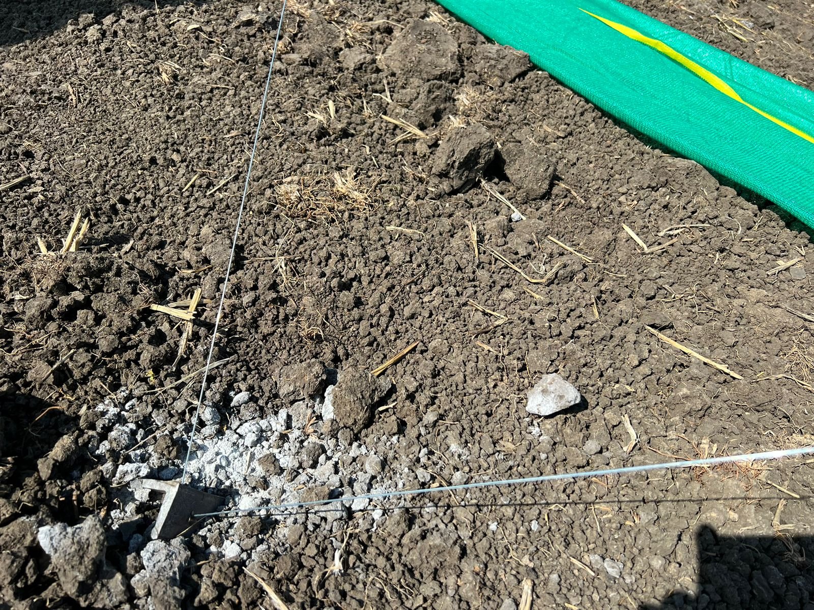 L-shaped Ground
